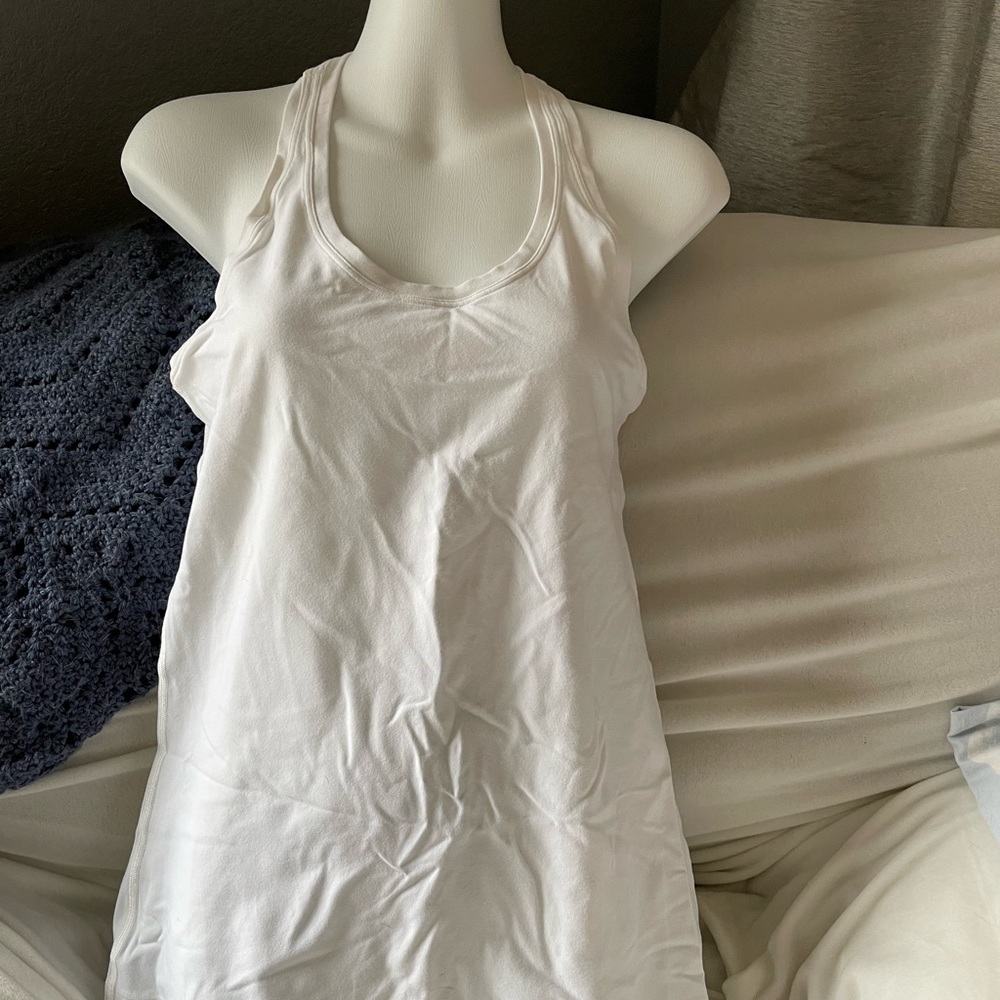 Lululemon tank